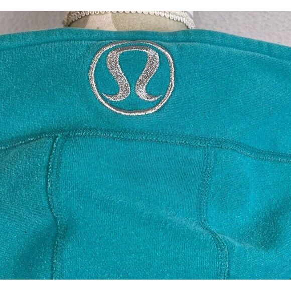 LULULEMON Scuba Hoodie Women 6 Teal Aqua Full Zip Jacket Classic Thumb Holes - Picture 8 of 8